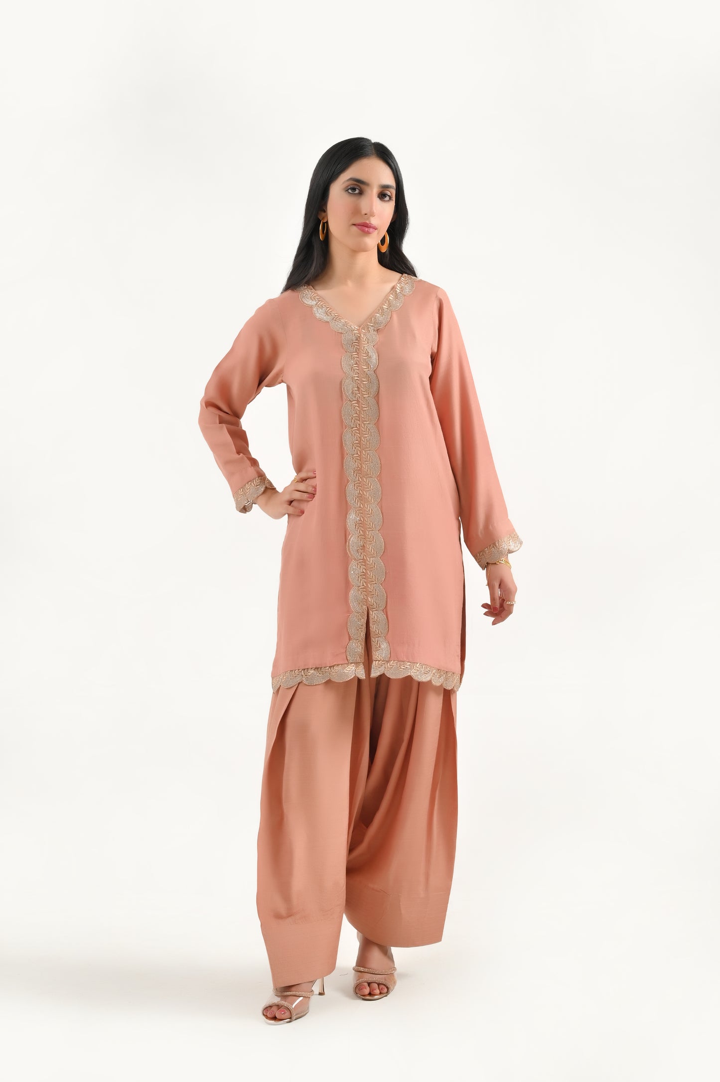 Tea Pink Farshi Set 2PC (available on LAAM)