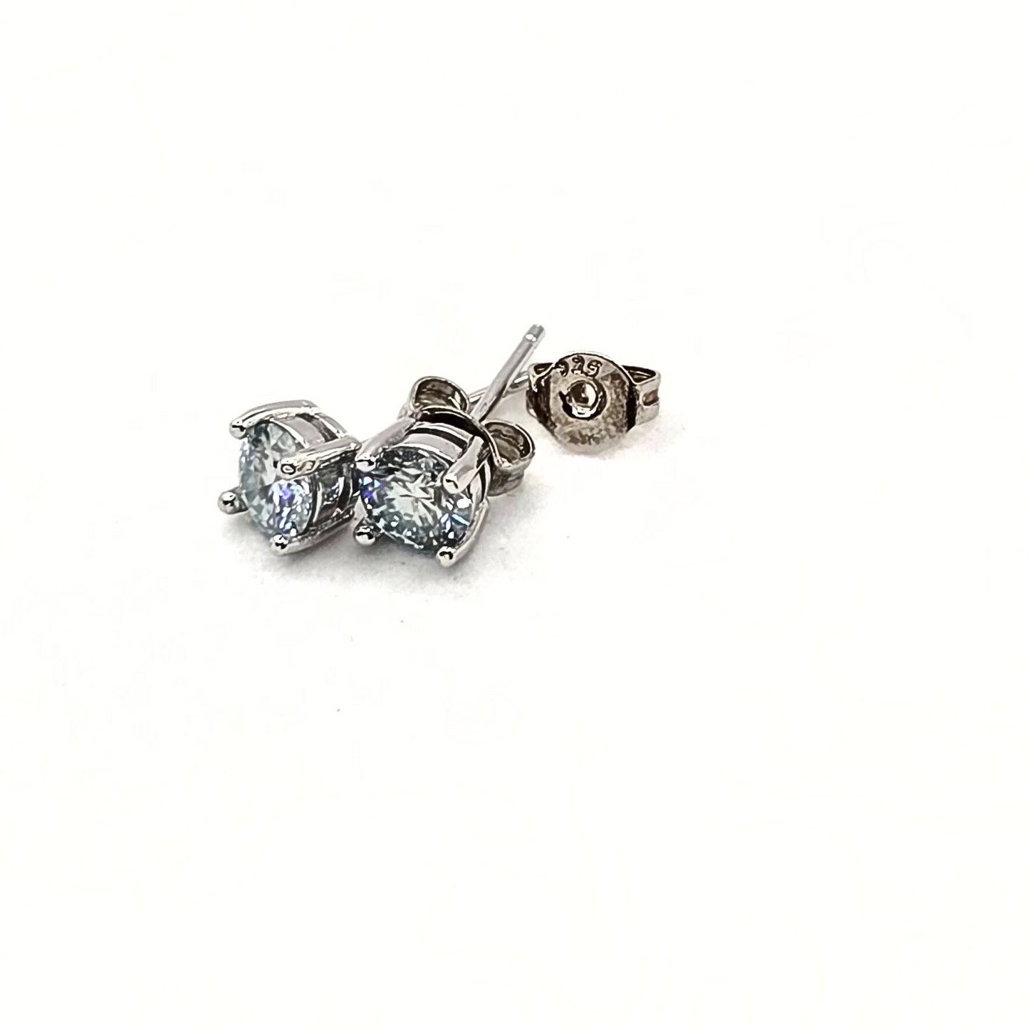 Classic Light Green 0.5 CT White Moissanite Stud Earrings – 925 Sterling Silver
