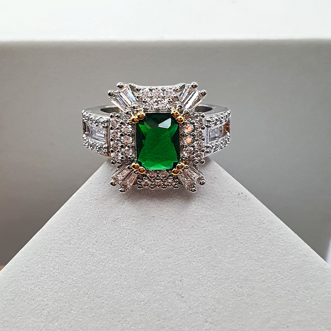 Serene Emerald Ring