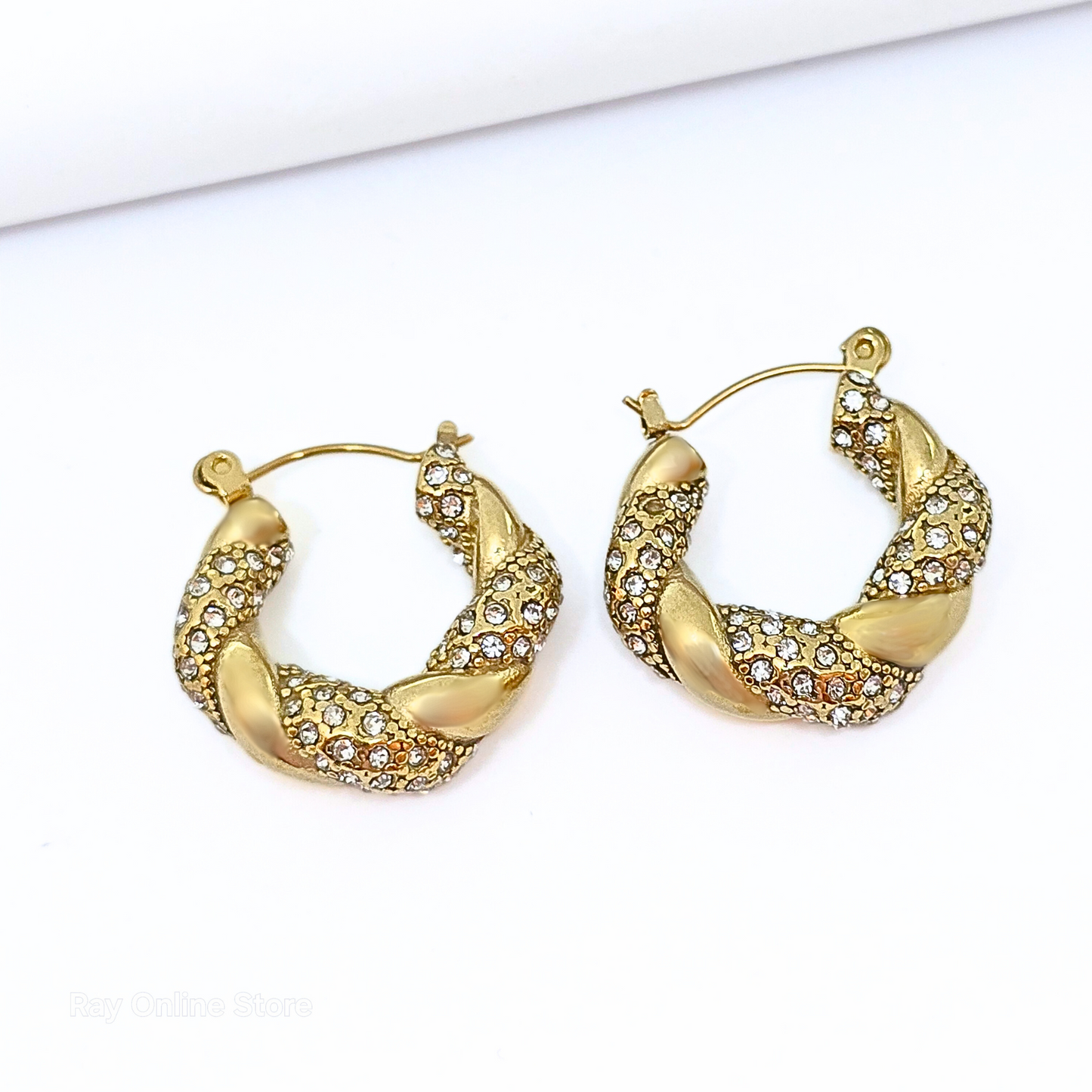 Twisted Cz Hoops