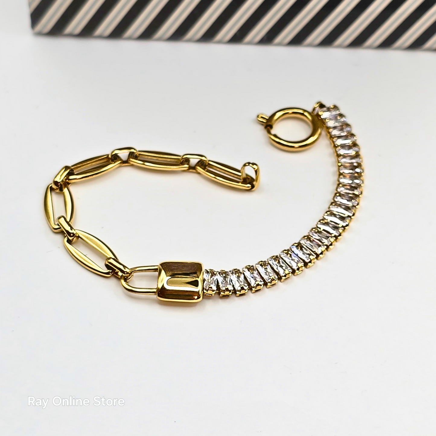 Geometric Zircon Lock Bracelet