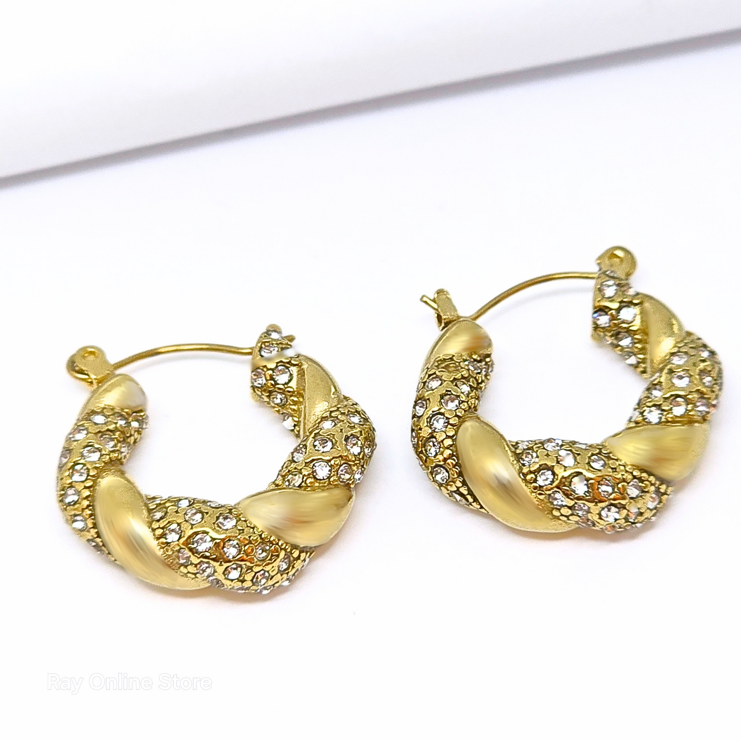 Twisted Cz Hoops