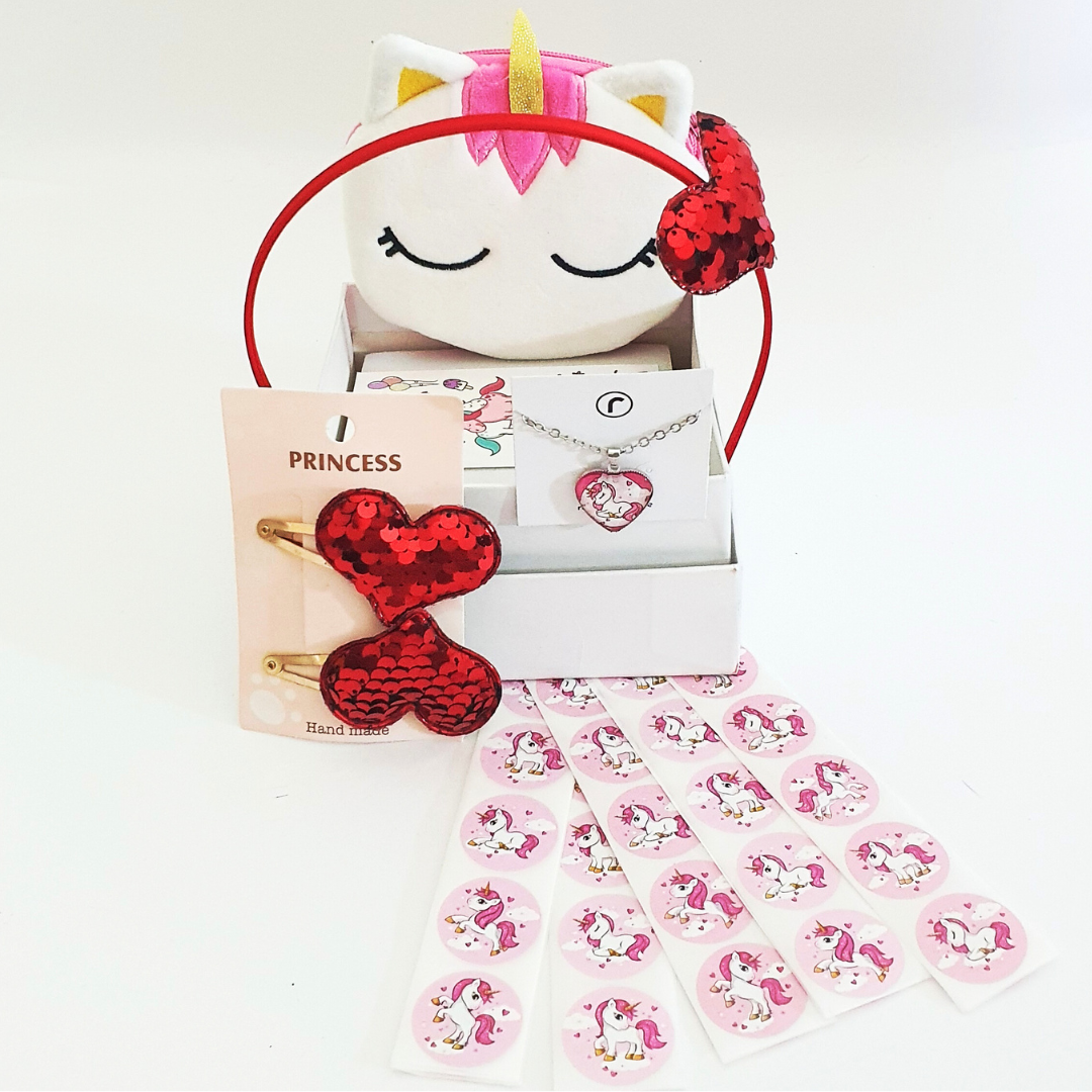 Red Heart Gift Box