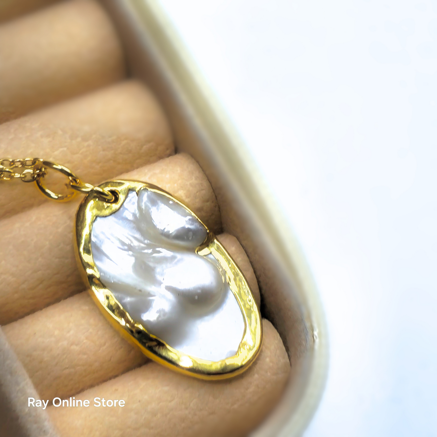 Natural Mother of Pearl Pendant