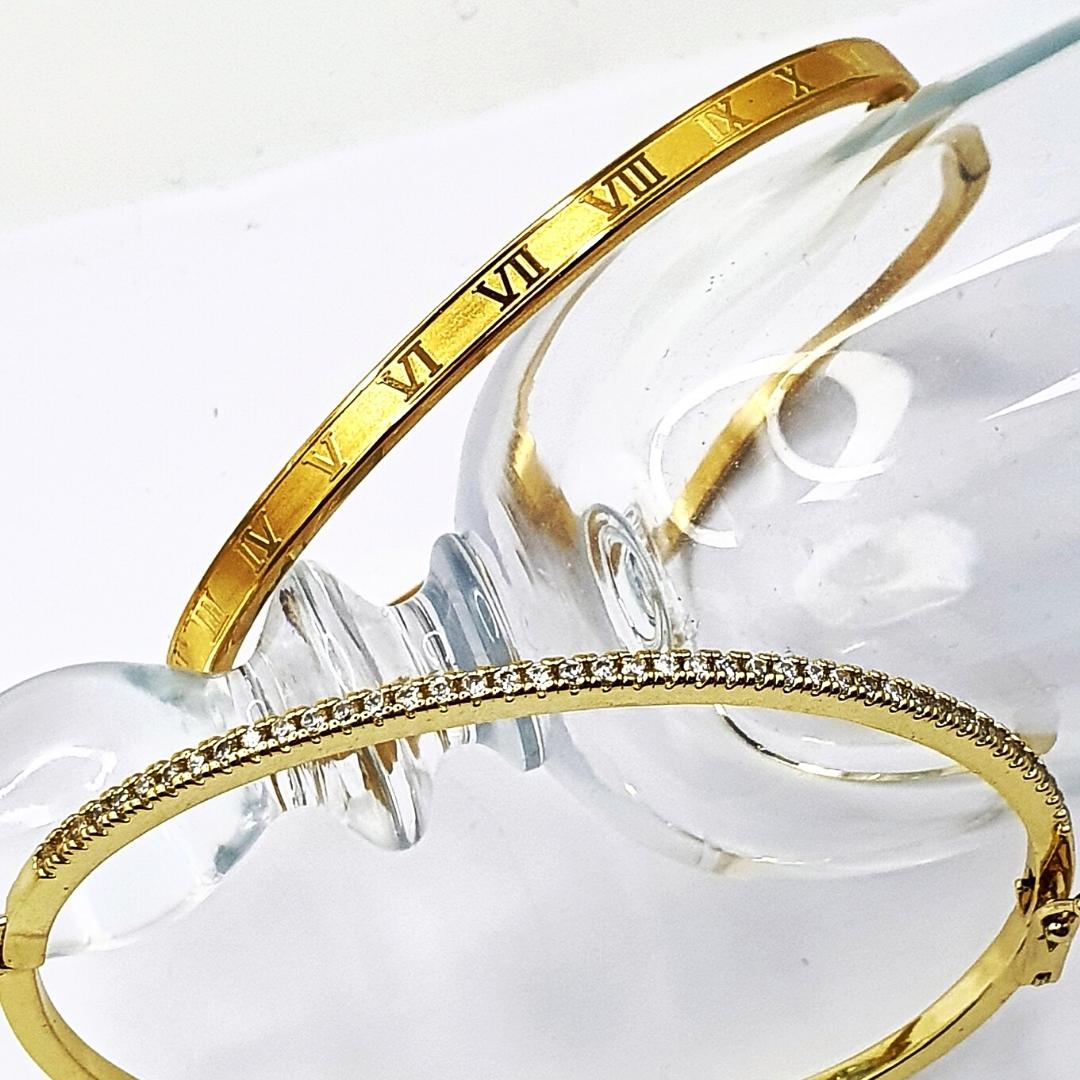 Gold Roman Numeral Bangle