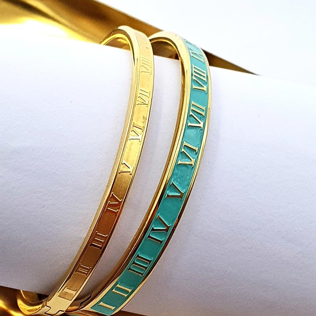 Gold Roman Numeral Bangle