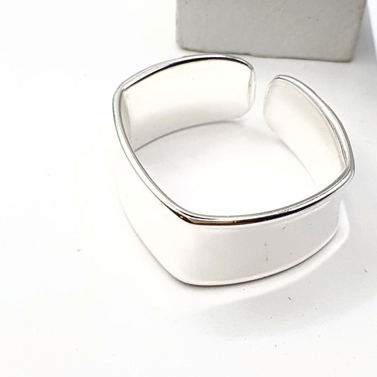 Sleek Square Ring