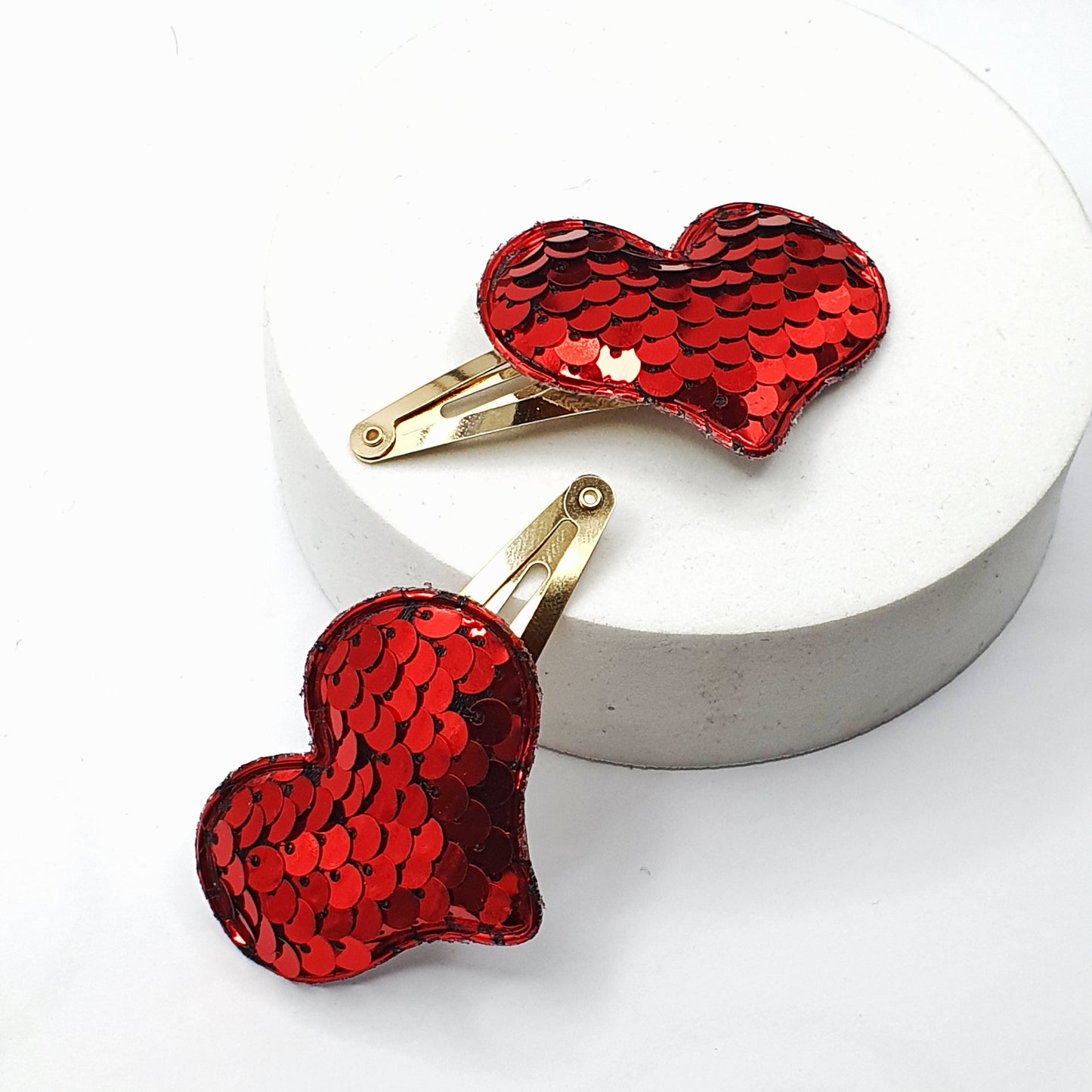 Red Heart Sequin Clip