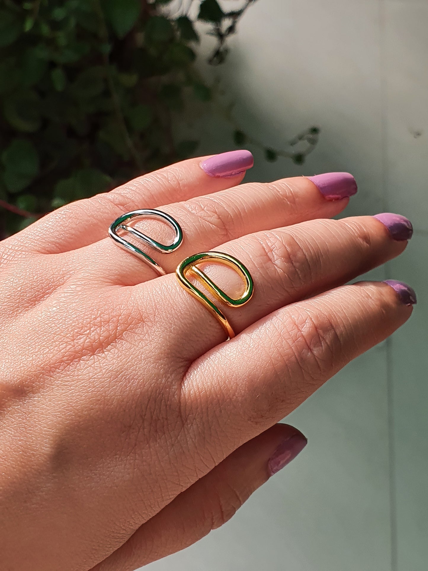 Minimalist Loop Ring