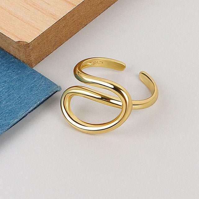 Minimalist Loop Ring