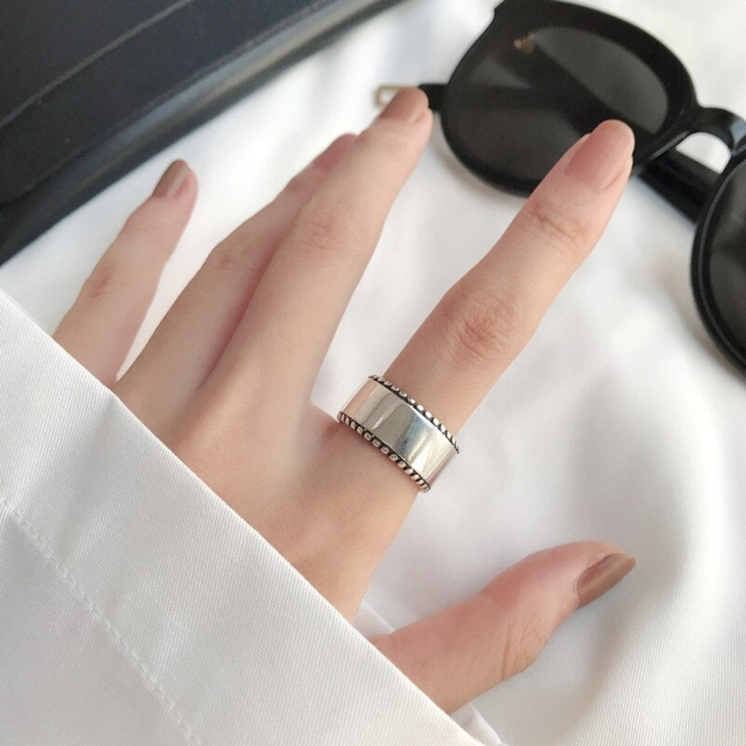 Minimalist Ring