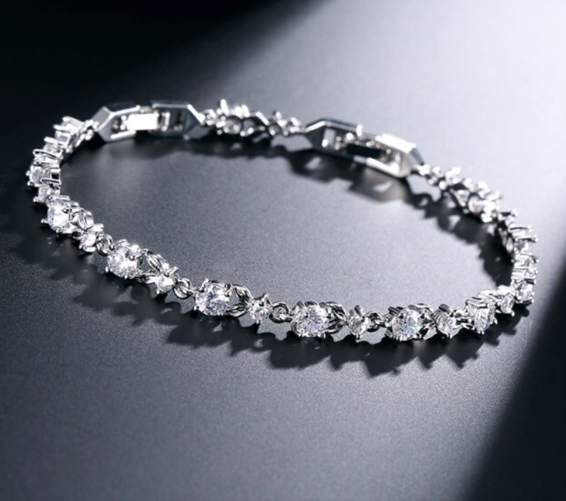 Oval Zirconia Crystal Leaf Bracelet