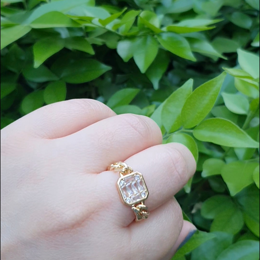 Square Crystal Chain Ring