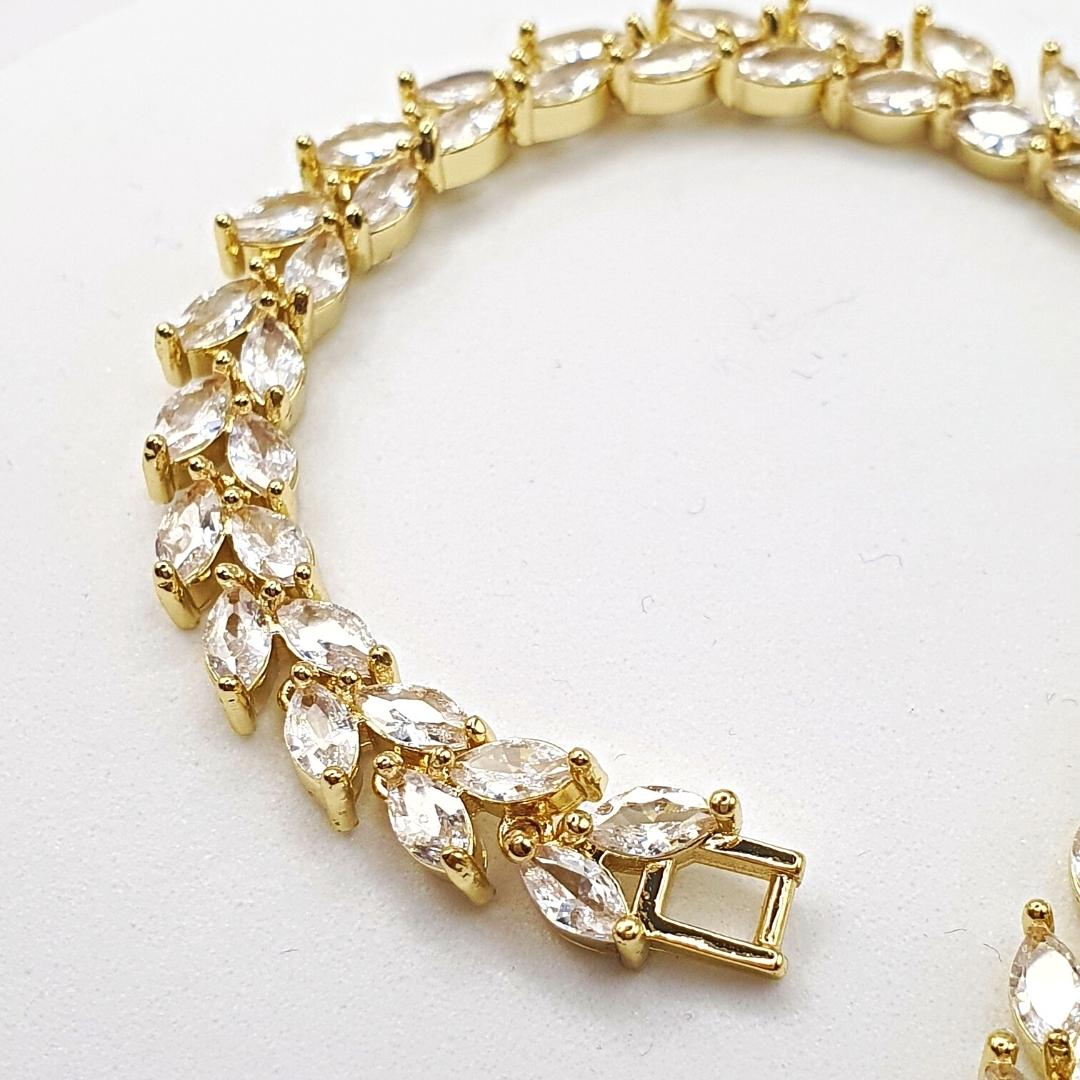 Zircon Leaf Bracelet